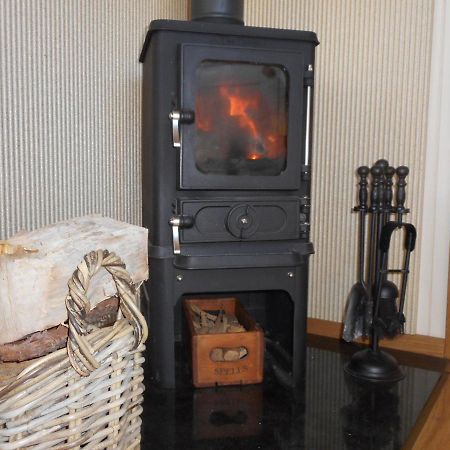 The Shepherds Hut Carmarthen Bagian luar foto